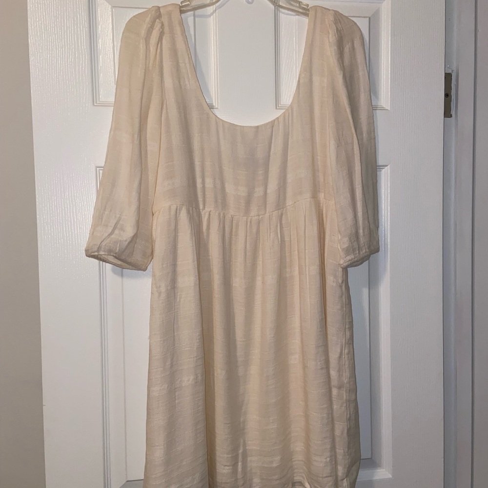 Cream Short Sleeve Sun Dress